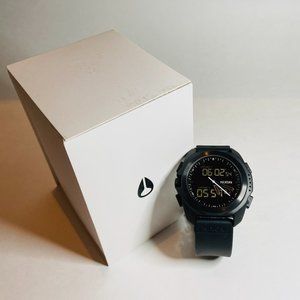 Nixon Ripley Black